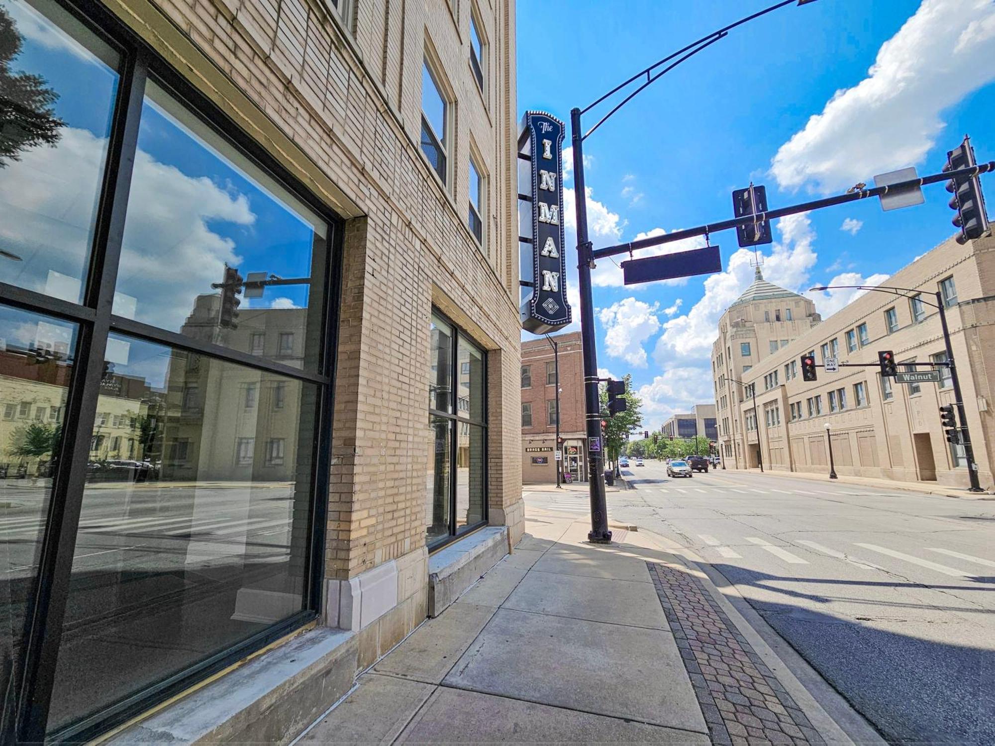 Gorgeous And Spacious Studio At The Historic Inman - 200 Champaign Exterior photo